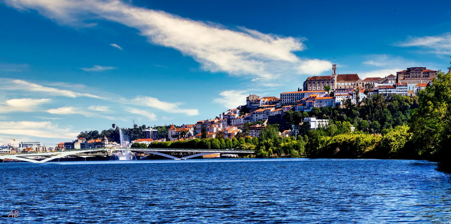 Conhecimento e Misticismo: Coimbra e Templários