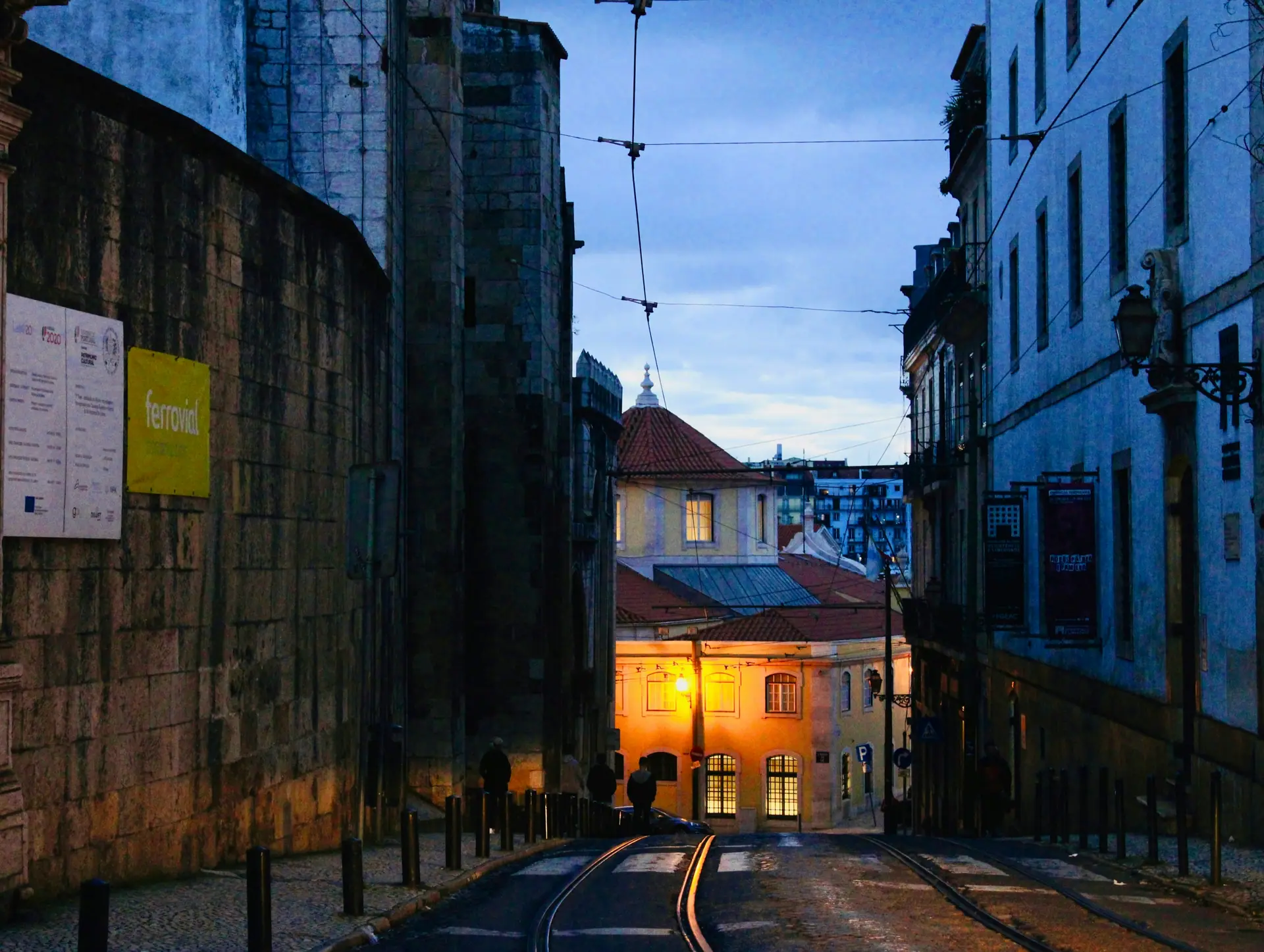 Lisboa Iluminada: Charme Noturno e Fado (3h) 3